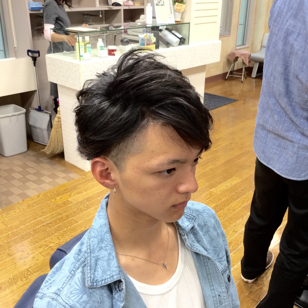 ツーブロック マッシュショート パーマヘアー(セクシーモテヘアー) アラカワhomme