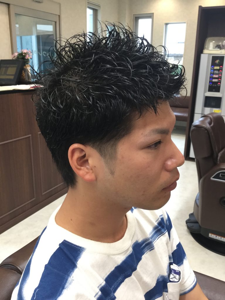 ツーブロックのゆるパーマスタイル アラカワhomme｜松本市メンズヘアーサロン アラカワオム